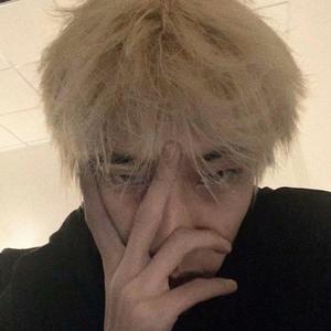 三年大片观看免费大全哔哩哔哩第一集
